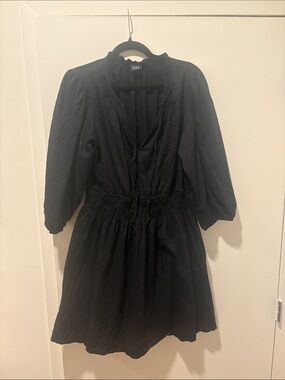 GAP Black Smocked-Waist Ruffle V-Neck Mini Dress